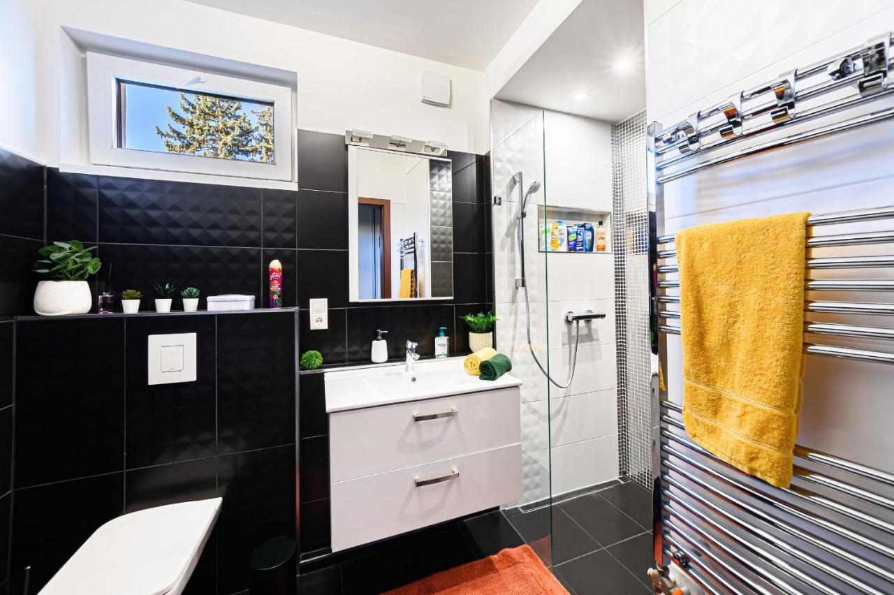 HÍD19 APARTMAN GYŐR BELVÁROS-MÉLYGARÁZS- a RÁBA QUELLE FÜRDŐNÉL Exterior foto